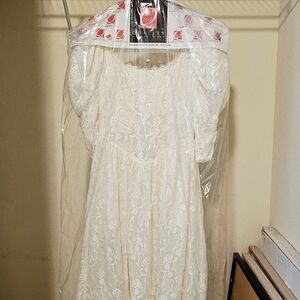 Gunne Sax Cream Lace Dress